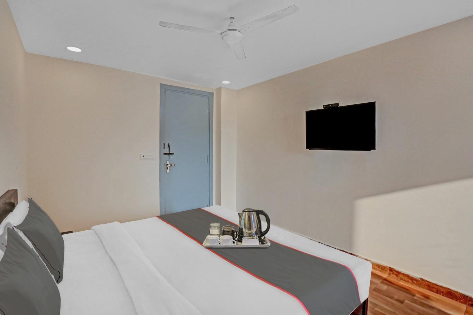 Hotel O The Grand Palm Gurgaon Zewnętrze zdjęcie