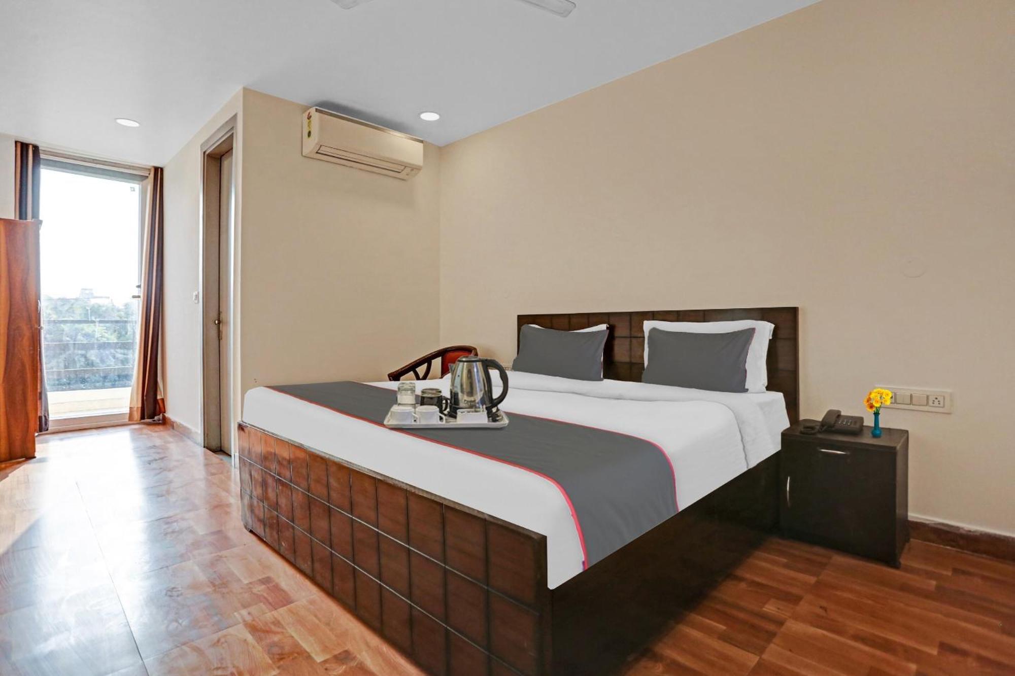 Hotel O The Grand Palm Gurgaon Zewnętrze zdjęcie